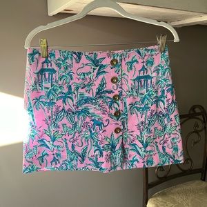 Lilly Pulitzer skort  size 4